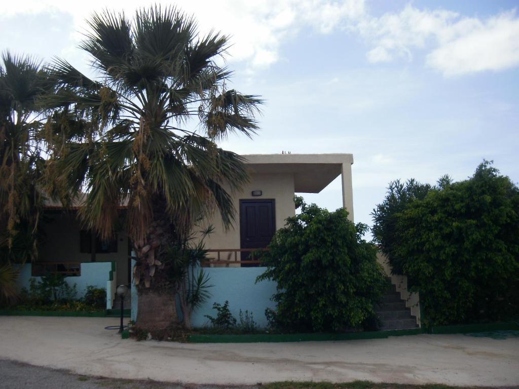 Kouremenos Beach Apartments Palekastro Exterior photo