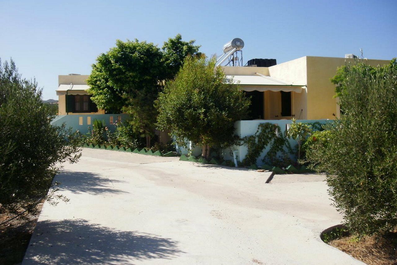 Kouremenos Beach Apartments Palekastro Exterior photo